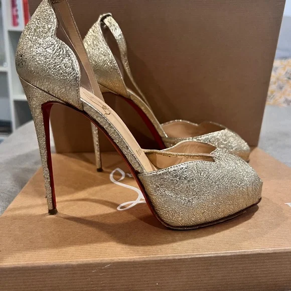 Christian Louboutin Aketata Vintage Heels - Picture 1 of 6